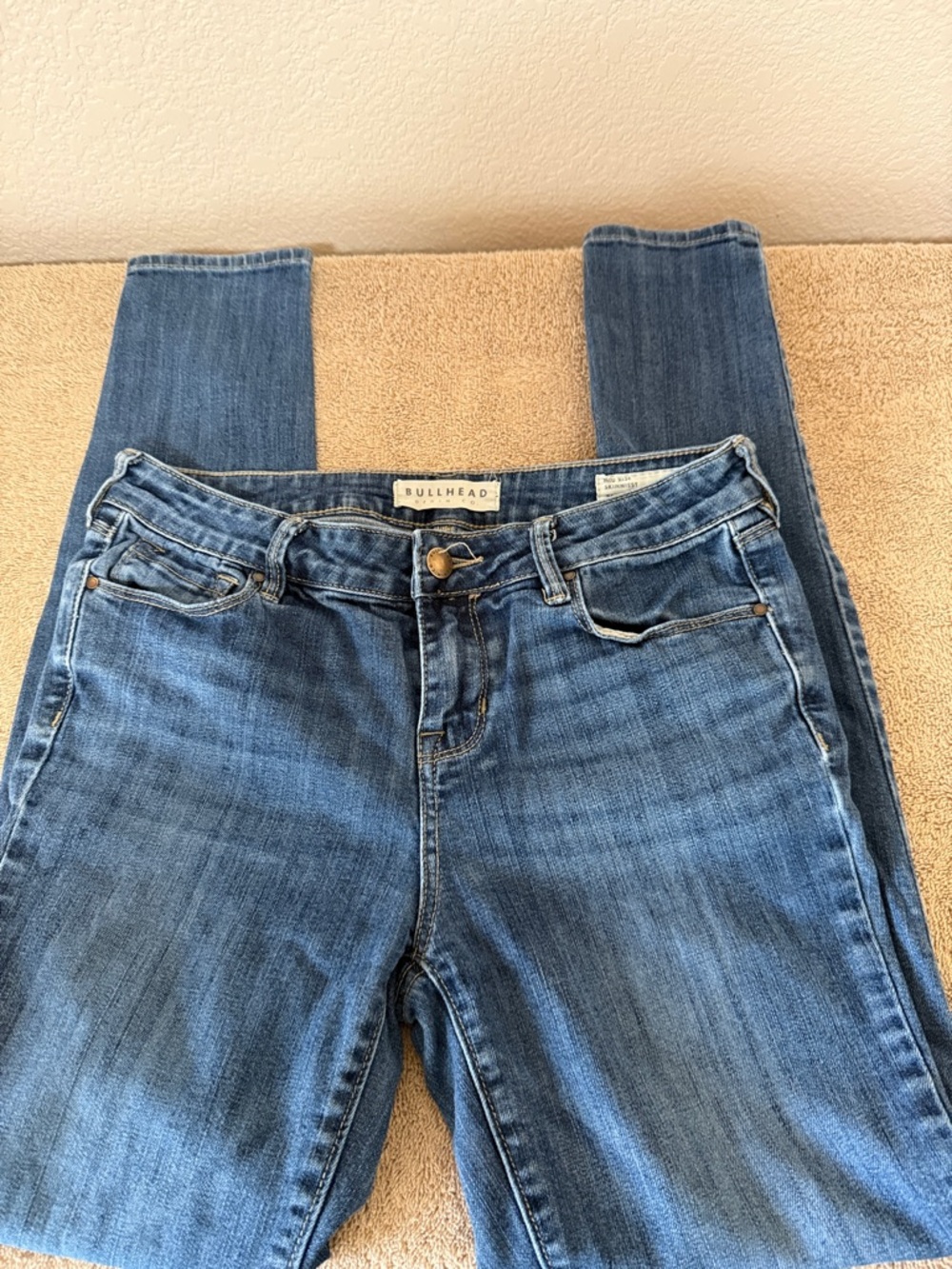 Bullhead Skinny Jeans in Blue Wash